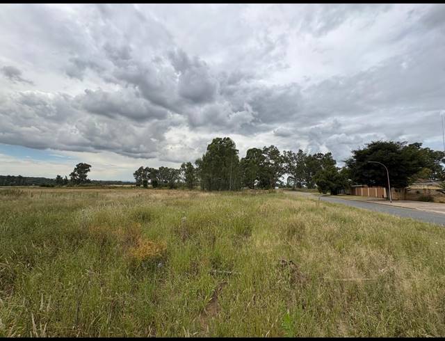 1,993M² VACANT LAND FOR SALE IN VAALPARK